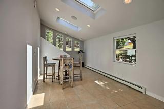 12 Mi to Red Rocks Morrison Home with Deck - Morrison - 3