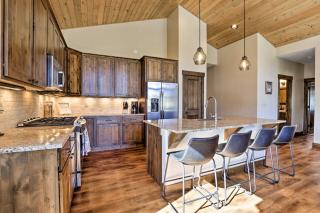 Mtn-View Fraser Home with Hot Tub - Near Skiing! - Fraser - 6