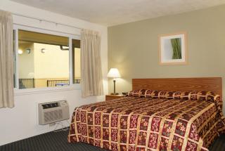 Lake Marina Inn - Clearlake Oaks - 3