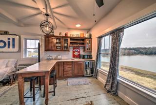 Lakefront Studio Guest Home on Hermann Wine Trail! - 6
