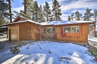 Walk to Lake Rustic Home with Deck in Fawnskin - Fawnskin - 7