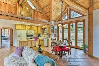 Eclectic Shasta Cascade Getaway on 15-Acre Ranch! - Weaverville - 6