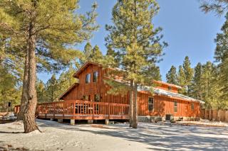 Flagstaff Cabin on 5 Acres with Fireplace and Fire Pit - 0