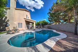 Heated Pool and Fire Pit Family Home in Chandler - 7