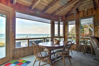 Lakefront Montague Cottage with Deck and Beach! - Rothbury - 3