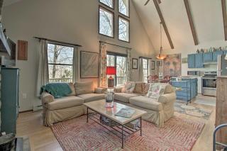 Cozy Wintergreen Cabin Near Mountain Inn and Slopes! - 7