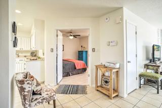 Mountain-View Albuquerque Townhome with Patio! - 4