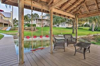 Lakefront Florida Retreat - Pool Table & Boat Dock - 9