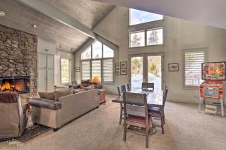 4 Mi to Skiing Breckenridge Mountain Retreat! - 5