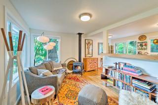 House with Deck on Whidbey Island, 1 Mi from Shore! - 5