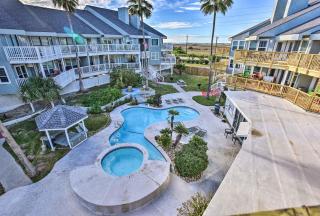 1 Mi to Port Aransas Beach Condo with Pool Access - Mustang Beach - 9
