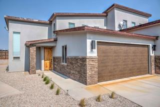 Upscale Moab Home with Red Rock Views and Hot Tub - 9