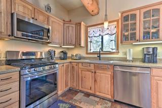 Home on 1 Acre with Wraparound Deck in Lakeside! - 8