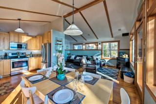 Puget Sound Escape Private Beach and Oversized Deck - 5