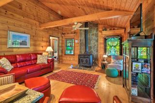 Lakefront Milledgeville Cabin Private Dock, Porch - Resseaus Crossroads - 8