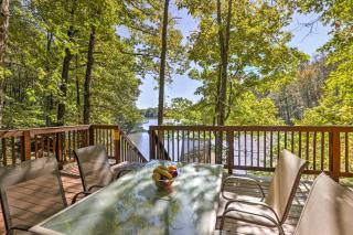 Hocking Hills Lake Gem with Hot Tub, Dock, 100 Acres - Hamden - 9