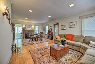 Home with Patio, 2 Blocks to St Lawrence River - Clayton - 7