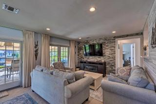 Luxury Hamptons Home on Canal with Dock and Kayaks! - 6