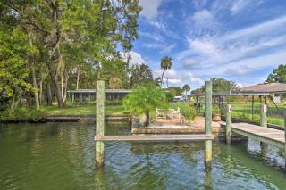 2 Mi to Homosassa Springs Riverfront Home with Dock - 2