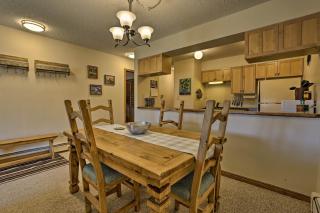 Eat, Sleep, Ski! Rustic Mtn Condo WiFi,TV, HotTub - Fraser - 2