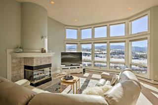 Gorgeous Townhome with Fraser Valley Mountain Views! - 5