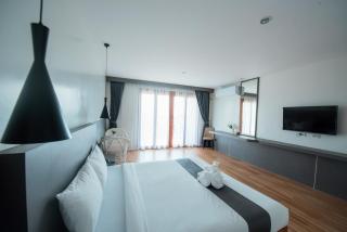 Nana Beach Hotel & Resort - 6