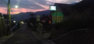Homestay Anggun Bromo - Bromo - 2