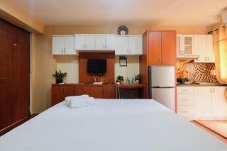 Comfy Studio Room Apartment at Kebagusan City By Travelio - Jakarta - 3