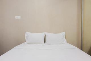 Best Price Studio Apartment at Skylounge Tamansari By Travelio - Tangerang - 8