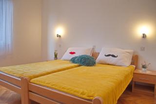 Apartments Close to center - Novalja - 0