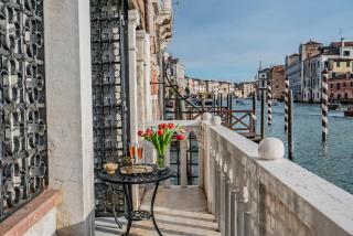 La Loggia Grand Canal - Venice - 7