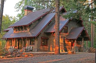 Ashland Lodge w/ Lake Views & Game Room Loft - 9