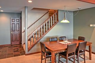 Spacious Edgerton Home with Private Beach and Views! - Edgerton - 5