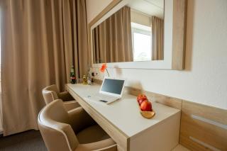 Confour Hotel - Burgdorf - 6