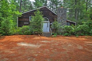 Inviting North Conway Cabin 3 Mi to Cranmore Mtn! - 0
