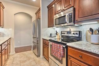 College Station Townhouse with Private Patio - College Station - 1
