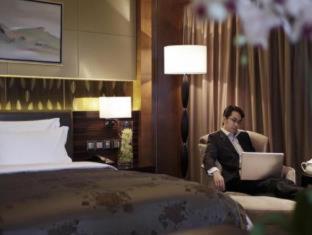 Lake View Hotel - Beijing - 3