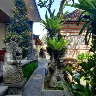Odah Ayu Guest House - Ubud - 1