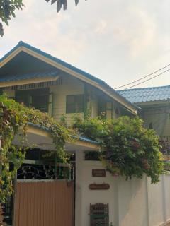Baan Tepa Boutique House - Bangkok - 3