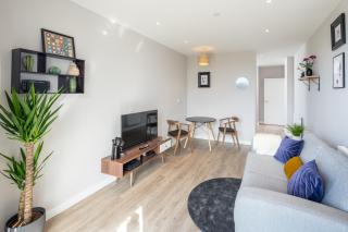 Vertex Luxury Suite - Croydon - 3