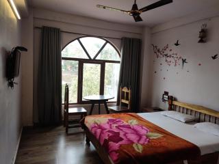 Magadh Resort ,In Fort Panhala Hotel - 9