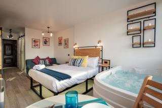 Jacuzzi Studio By The Historic Pyramids Apt3 - Il Cairo - 6