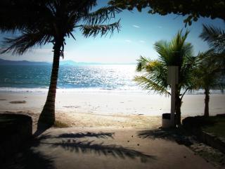 Apart em Condo Privado com saída para Praia - 5