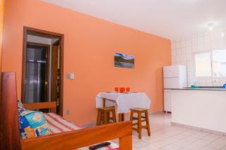 Apartamento Praia Grande Ubatuba Próximo Mar Internet WiFi - Ubatuba - 0