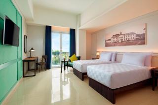 Jambuluwuk Thamrin Hotel - 1