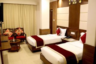 Hotel Shagun Chandigarh Zirakpur - 8