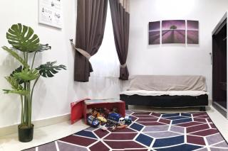 Teratak Persona Homestay. 4 rooms double storey terrace in Kuantan City. - 2