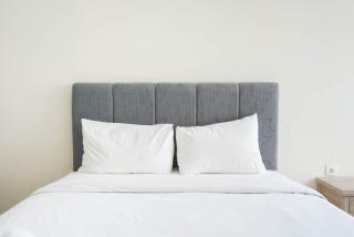 Minimalist and Homey Studio Menteng Park Apartment By Travelio - Jakarta - 1