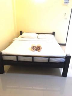 Polpol & Nuanlaor Hotel - 8