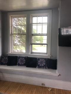 Historic Astor Park walk to Hospitals, shops & more - 1